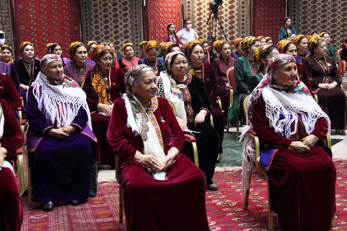 Turkmenistan marked the holiday of the Turkmen carpet